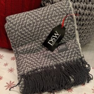 Soft Stylish DSW Throw